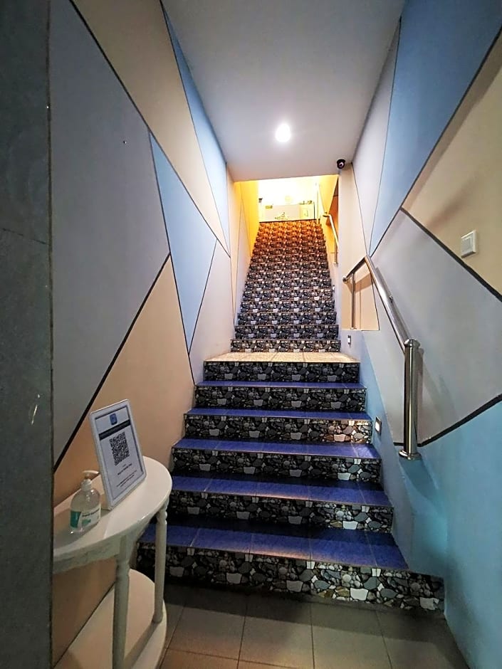 ang lee holiday stay