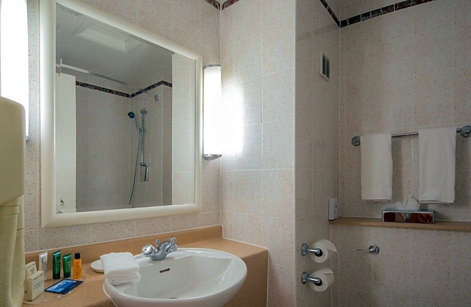 M40 J15 Warwick Hotel