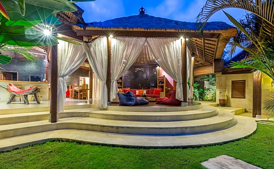 Villa Pilou – Tanah Lot, WY