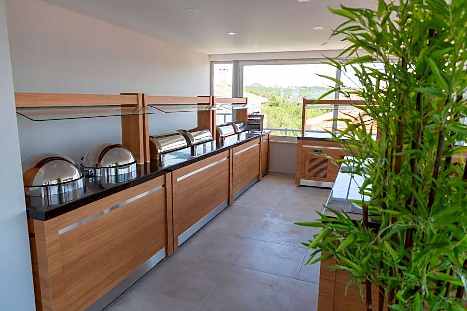 A.Emreli Suite Hotel