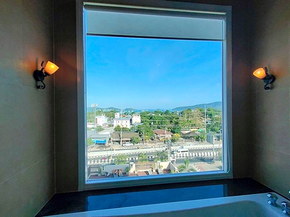 Ratana Hotel Chalong