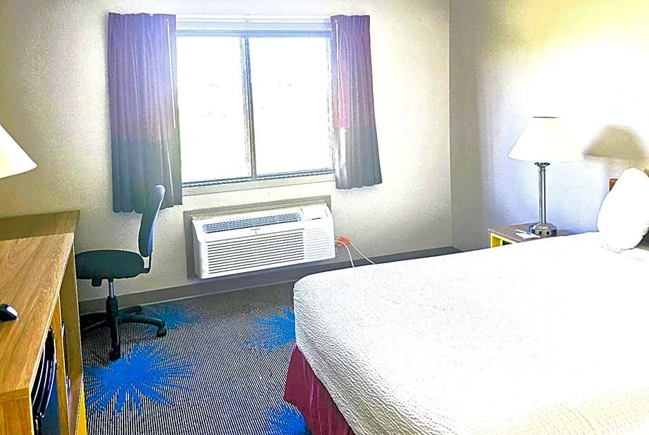 Days Inn by Wyndham North Sioux City