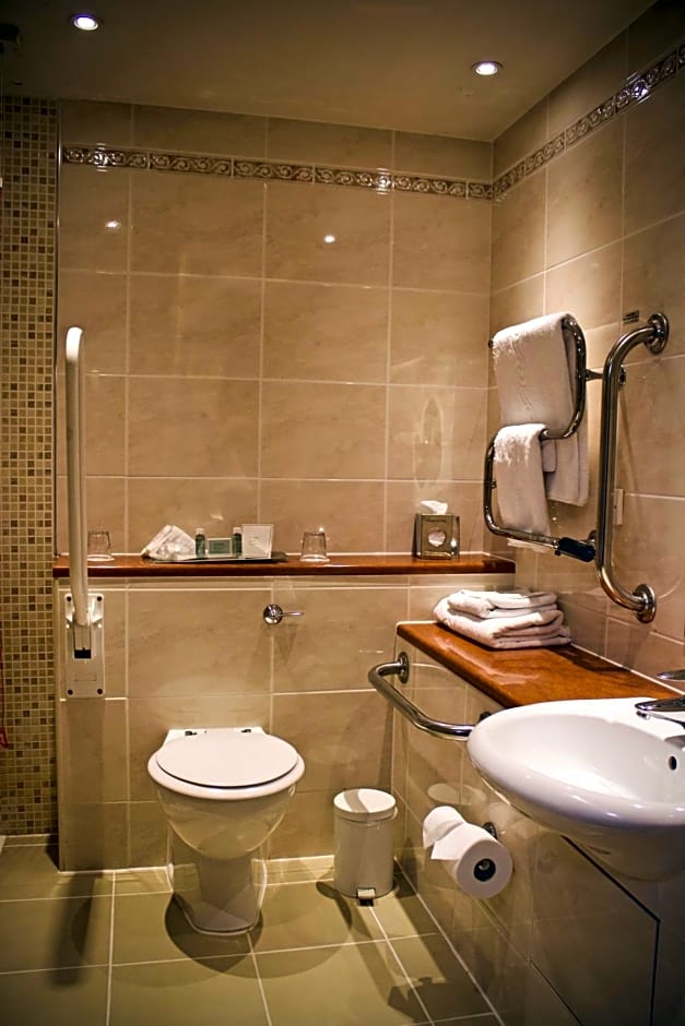 Macdonald Ansty Hall