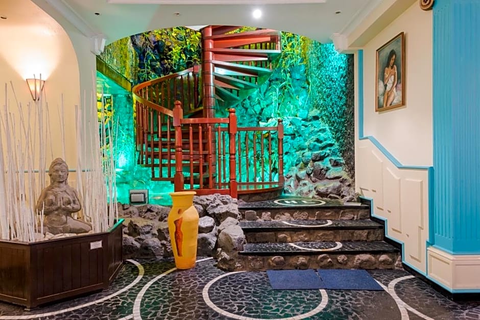 Hotel Colbert Spa & Casino