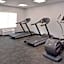 Fairfield Inn & Suites by Marriott Arlington Near Six Flags