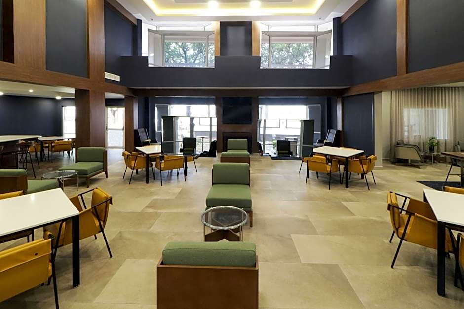 Courtyard by Marriott Monterrey Airport