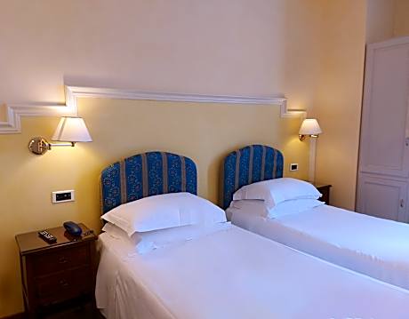 Essential double room