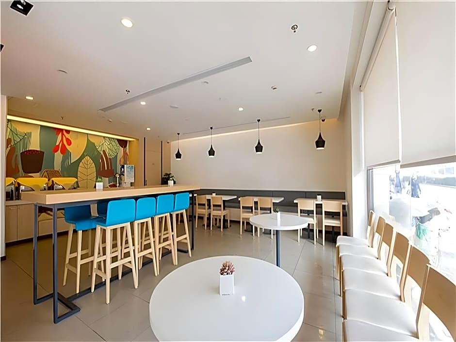 Hanting Hotel (Shanghai Tangqiao Metro Station) – Shanghai, DC
