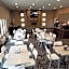Okoboji Inn & Suites