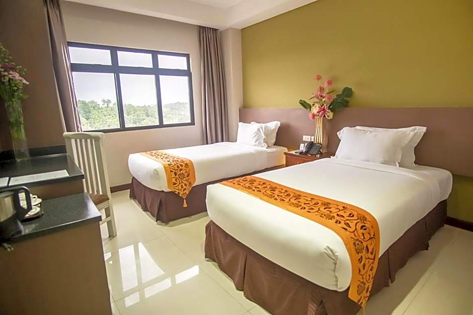 Panorama Summit Hotel