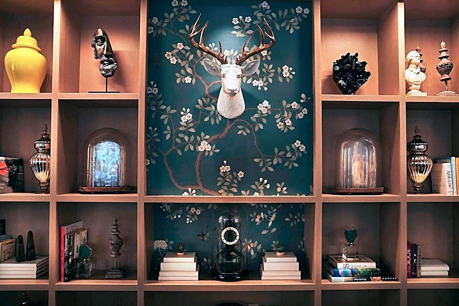 The Draftsman, Autograph Collection by Marriott