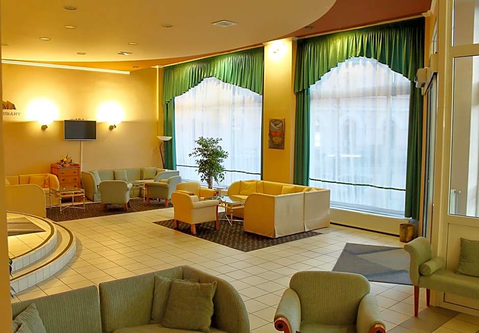 Hotel Centrál