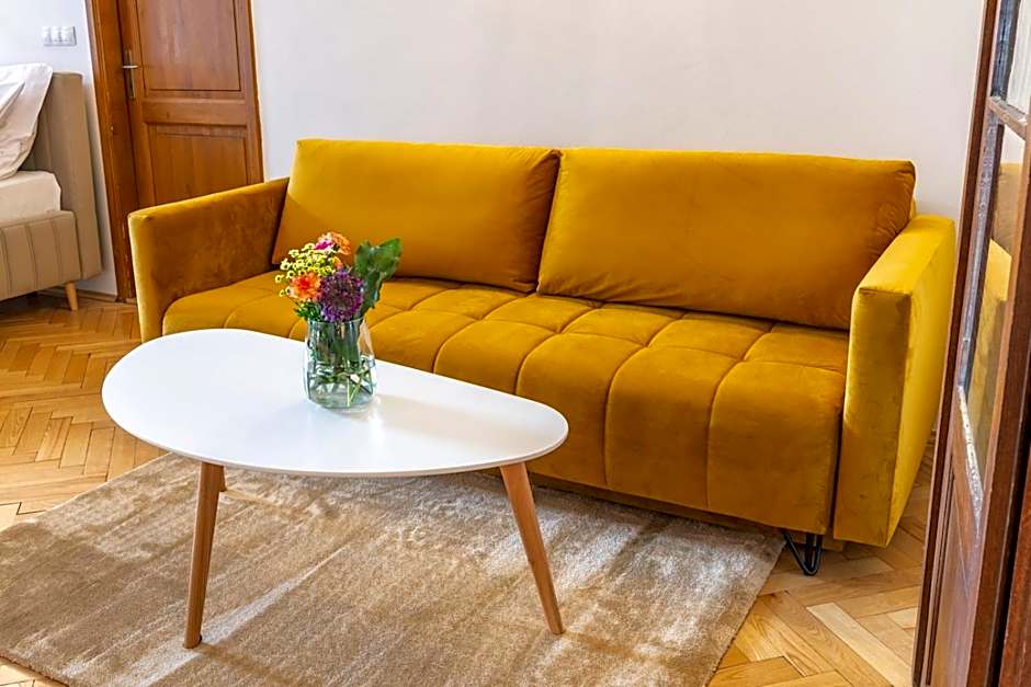 Primavera - Castle view apartments