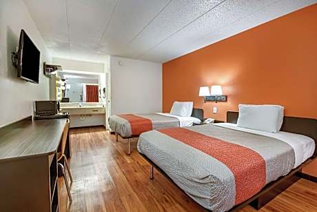 Quadruple Room - Disability Access - Non-Smoking