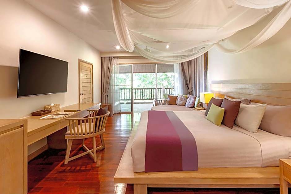 Photo 1 of 5 of Grand Chalet