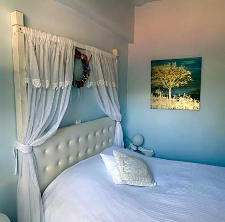 Classic Double Room with Side Sea View