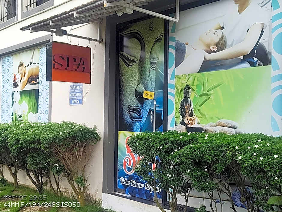 The Golden Suites & Spa Calangute Hotel