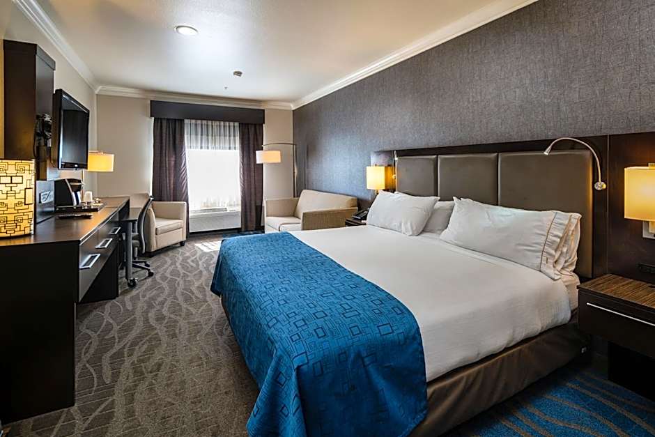 Holiday Inn Express Hotel & Suites Santa Clara By IHG