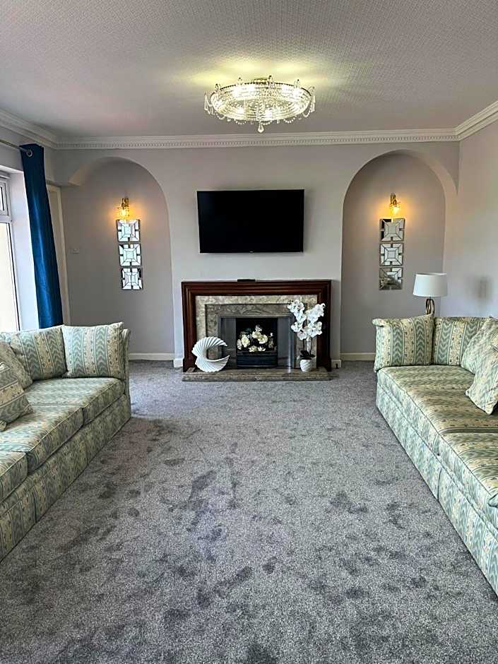 The Riviera Hotel & Apartments - Alum Chine