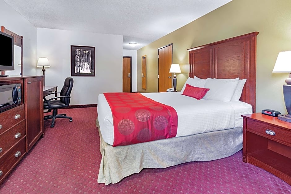 Foto 1 dari 2 — 2 Queen Beds, Mobility Accessible