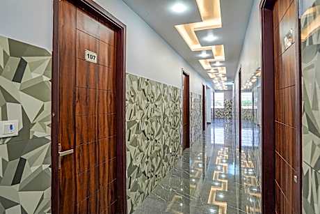 Deluxe Double or Twin