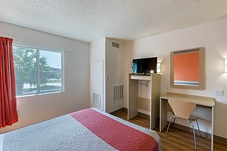 Queen Room with Mini Fridge