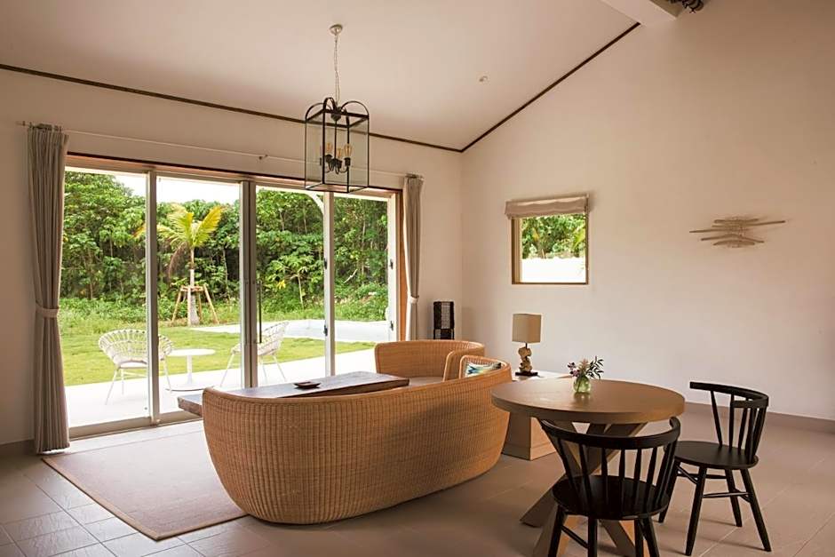 コーラルテラス石垣島