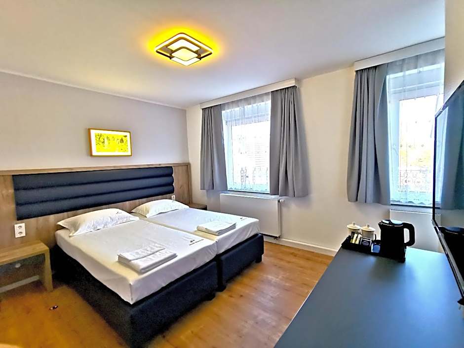 Home Inn Hotel