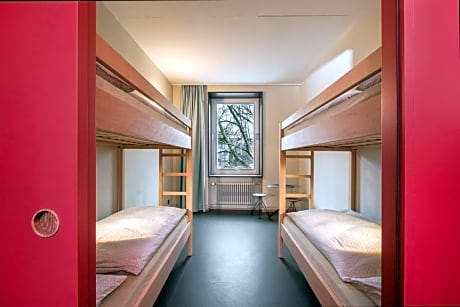 Bed in 4-Bed Mixed Dormitory Room