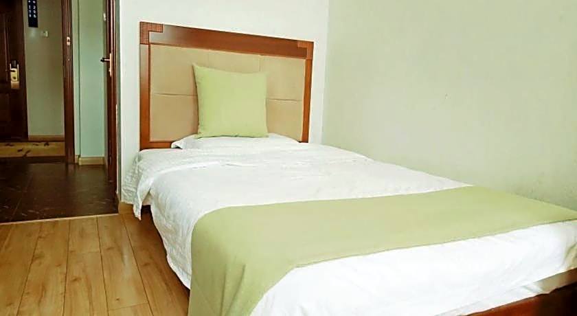 GreenTree Alliance Hulunbeier Zhalantun Railway Station Hotel