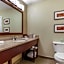 Comfort Suites Delavan - Lake Geneva Area