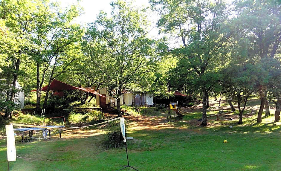 La Colline des Ocres Village de vacances 3 étoiles