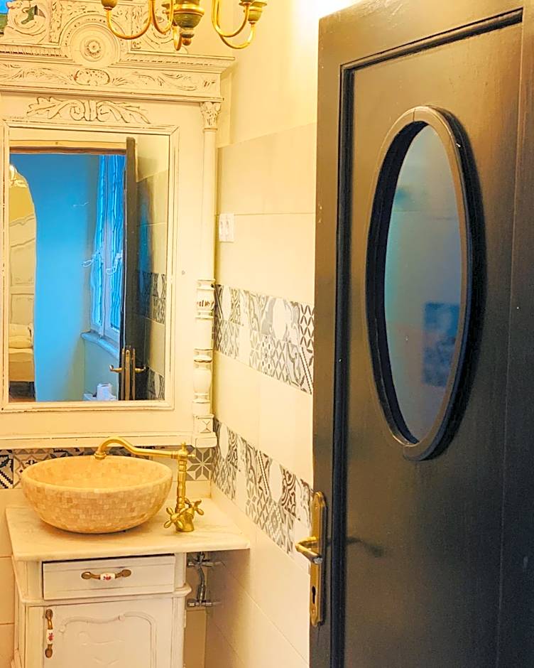 Royal Residence 1901