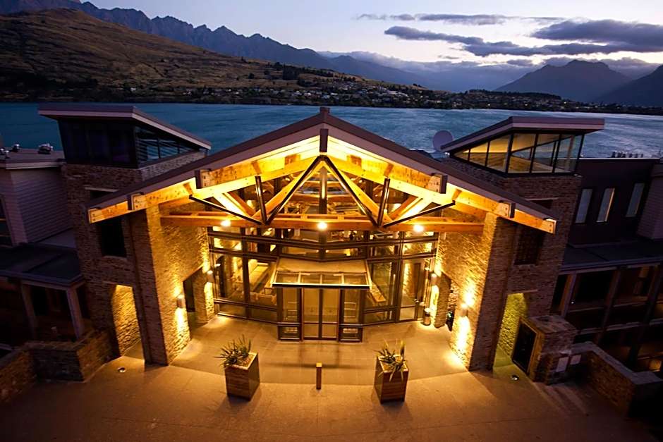The Rees Hotel & Luxury Apartments