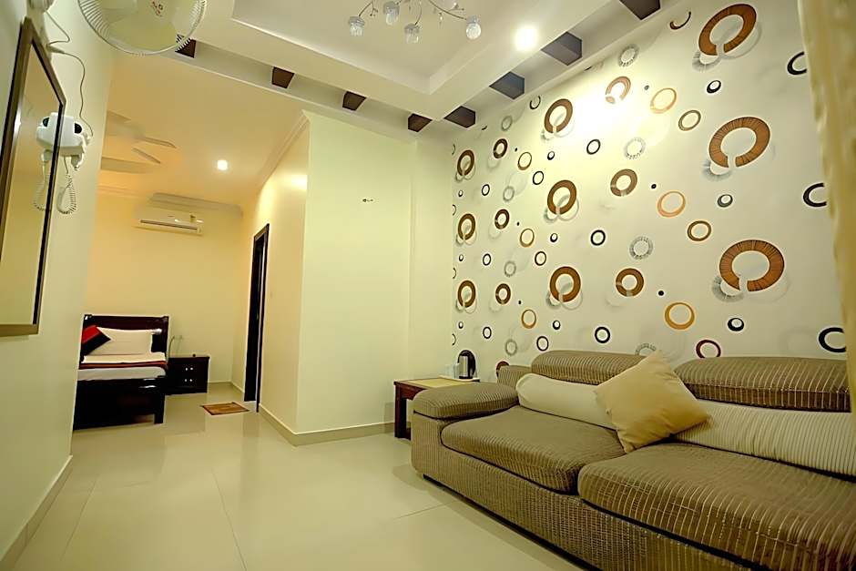 Hotel Nirvana Palace Near Parmarth Niketan