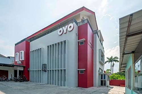 OYO 2132 Pondok Avicenna