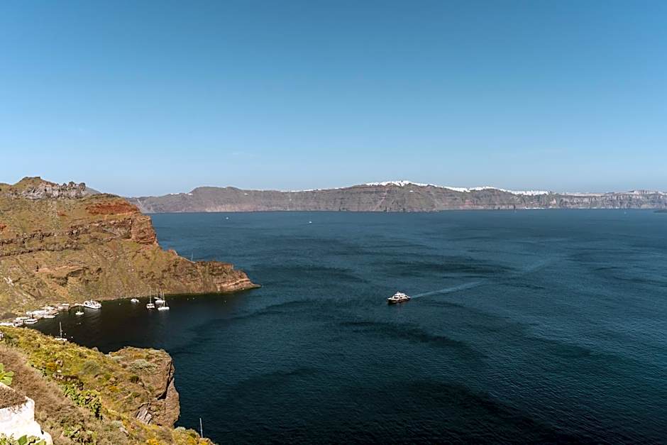 Evanthia Best View Thirassia Island Hotel