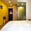 CHECK inn Express Taichung Yizhong