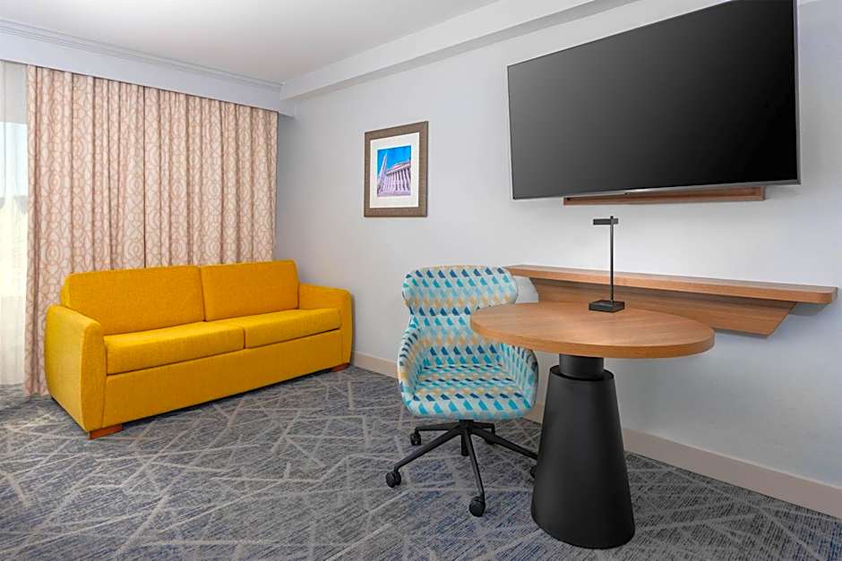 Hampton Inn & Suites Springfield Downtown