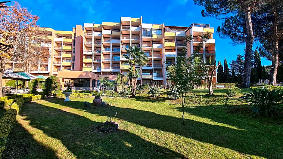 Parco Tirreno Residence