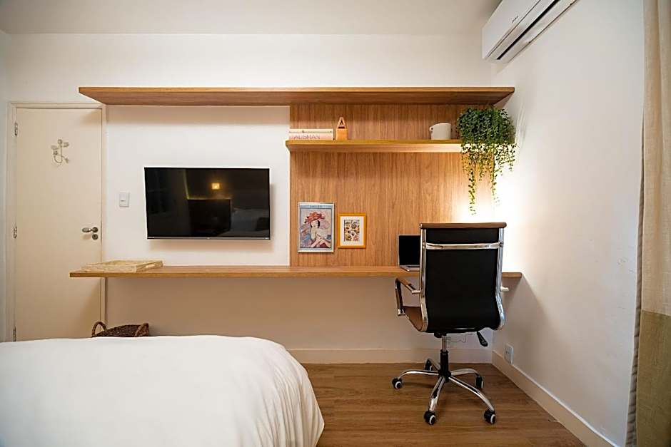 Newly renovated apartment in Leblon