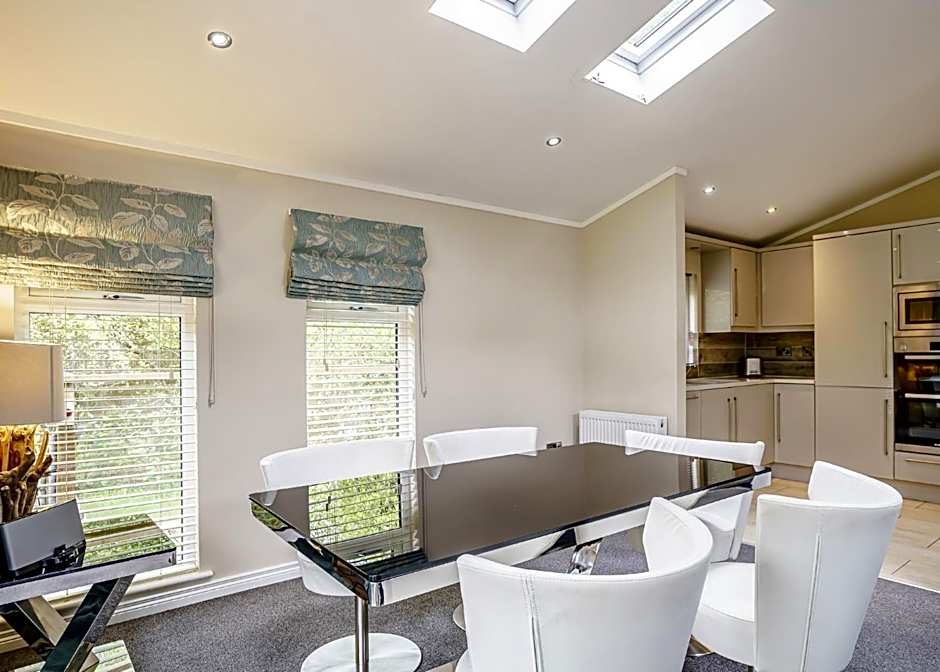 Ladera Retreat Lodges