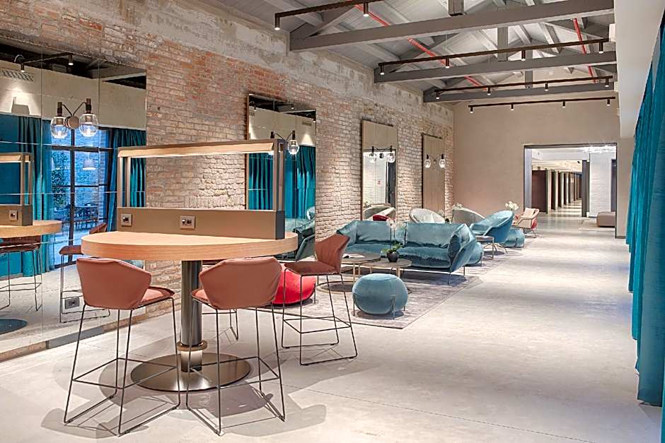 NH Collection Venezia Murano Villa