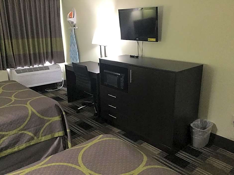 Super 8 by Wyndham Greer/Spartanburg Area