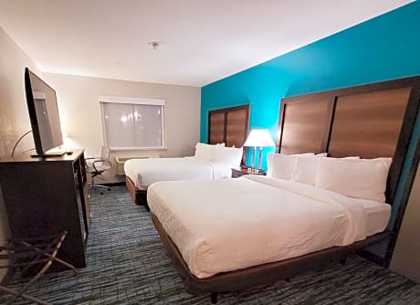 Standard Queen Room with Two Queen Beds - Non Smoking