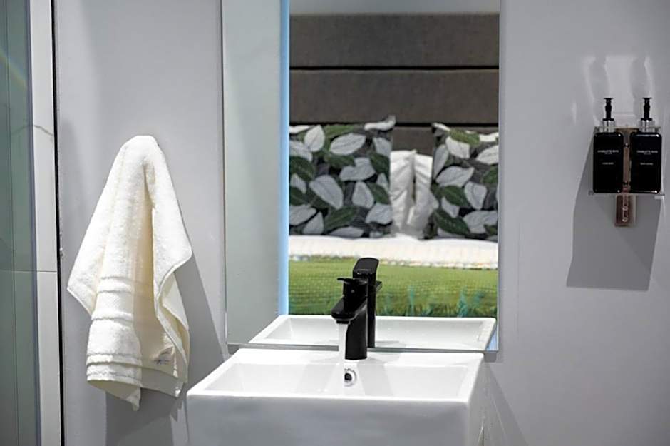 Luxury Bellagio 304 Two Bed with Inverter