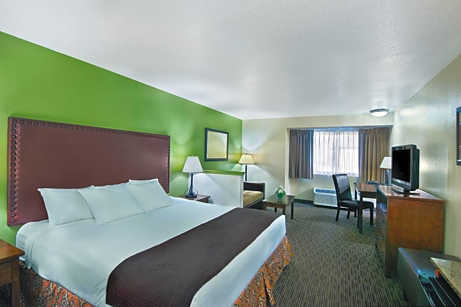 Oxford Suites Hermiston