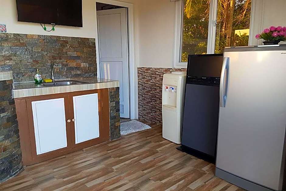 FNT Transient House near Hundred Islands