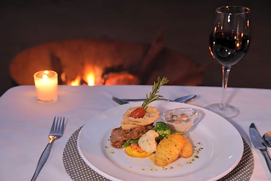 Ghoha Hills Savuti Lodge