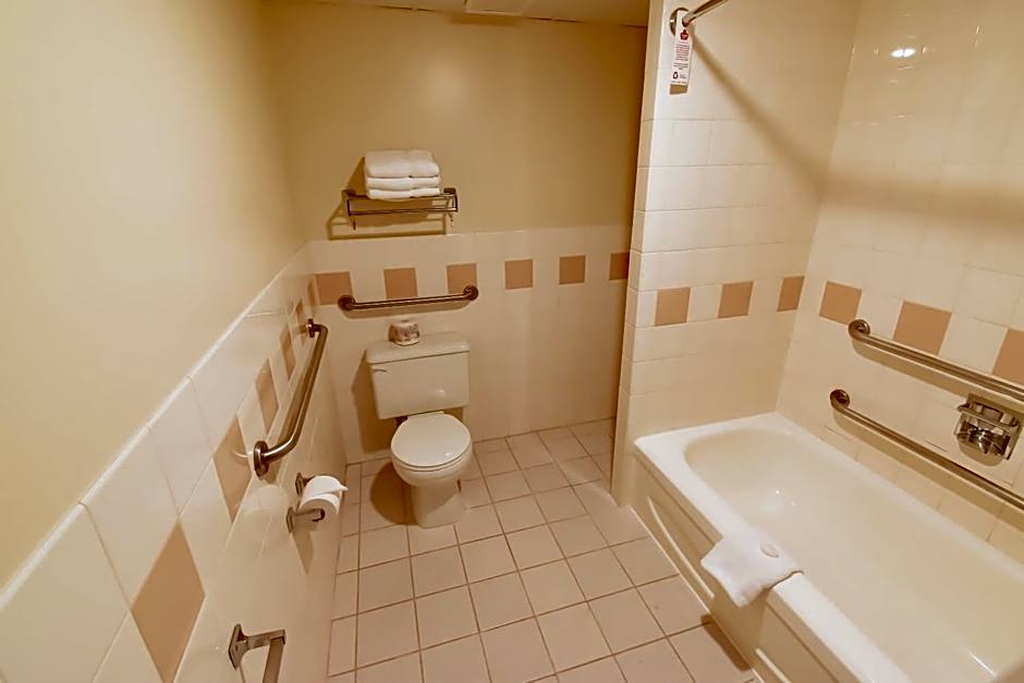 Canad Inns Destination Centre - Fort Garry